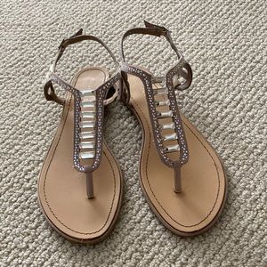 Madden Girl Bejeweled Formal Thong Sandals Nude Sparkly Prom Size 8 Like New